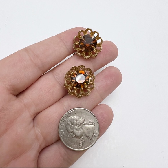Vintage Sarah Coventry Amber Topaz Crystal Flower Goldtone Clip On Earrings - Picture 2 of 3
